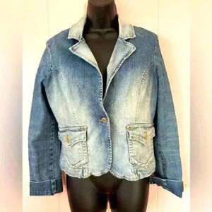 Twenty One Vintage Factory Distressed Women's Sz L Form Fitting Jean Jacket